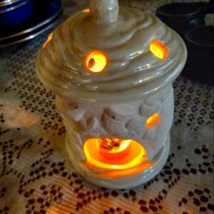 Tea light holder